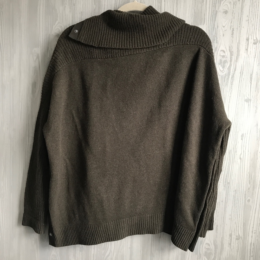 Vince Ribbed Snap Turtleneck Sweater - Picture 6 of 6